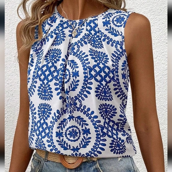 Printed Crew Neck Sleeveless Top - Picture 1 of 4